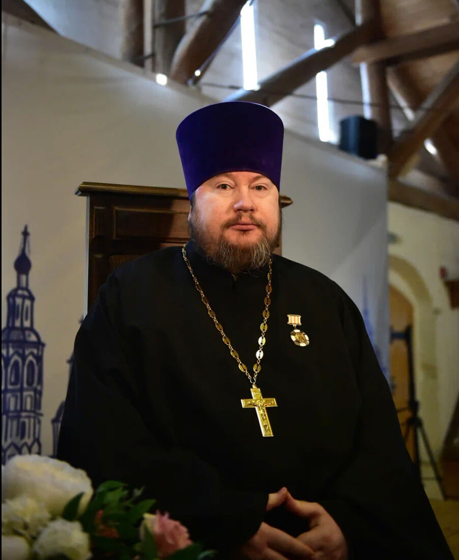Епархиальные отделы и комиссии