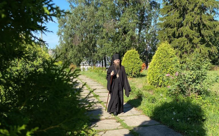 В храме Илии Пророка села Абаканово состоялось богослужение архиерейским чином