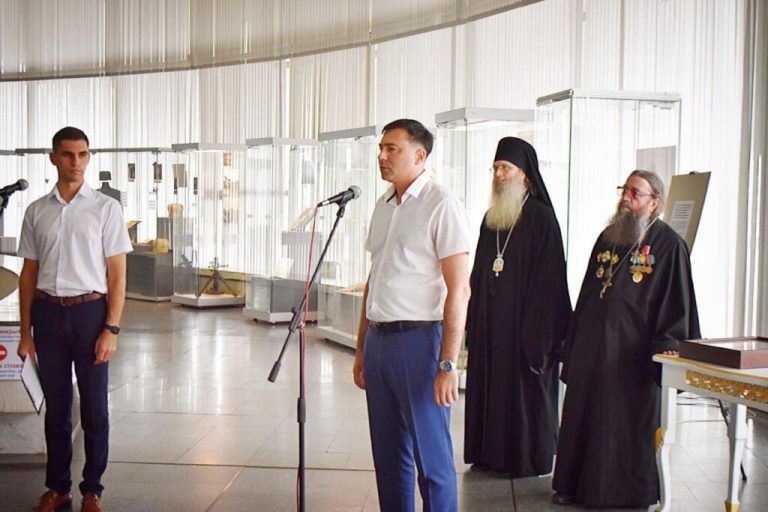 В Волгограде открылась выставка «»Я шел с Евангелием и не боялся». Русская Православная Церковь в Великой Отечественной войне»