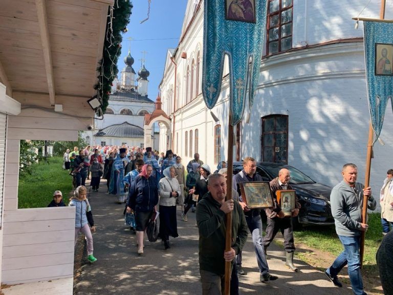 В праздник Успения Пресвятой Богородицы состоялись торжественные богослужения в одном из древнейших соборов Великого Устюга