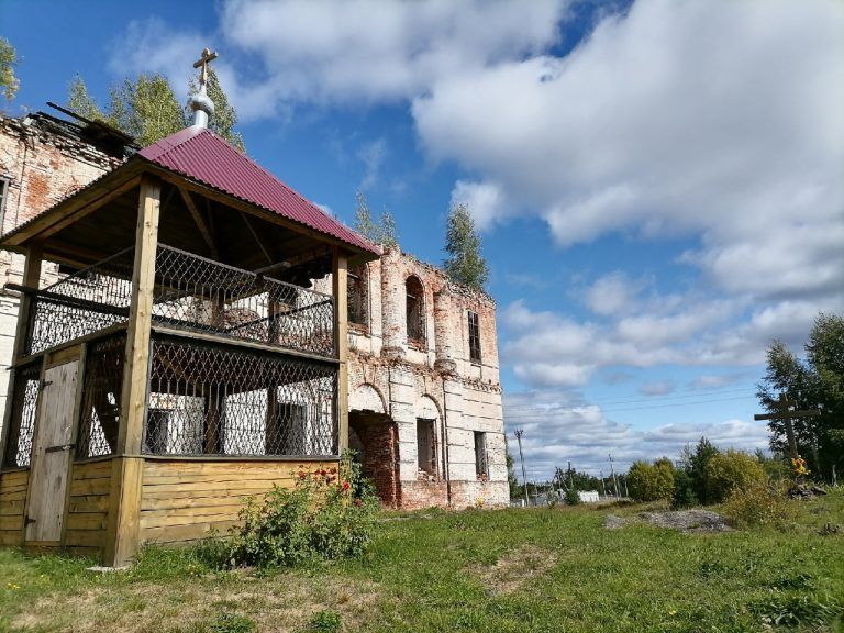 В Верхней Ёнтале отметили день памяти святых мучеников Флора и Лавра