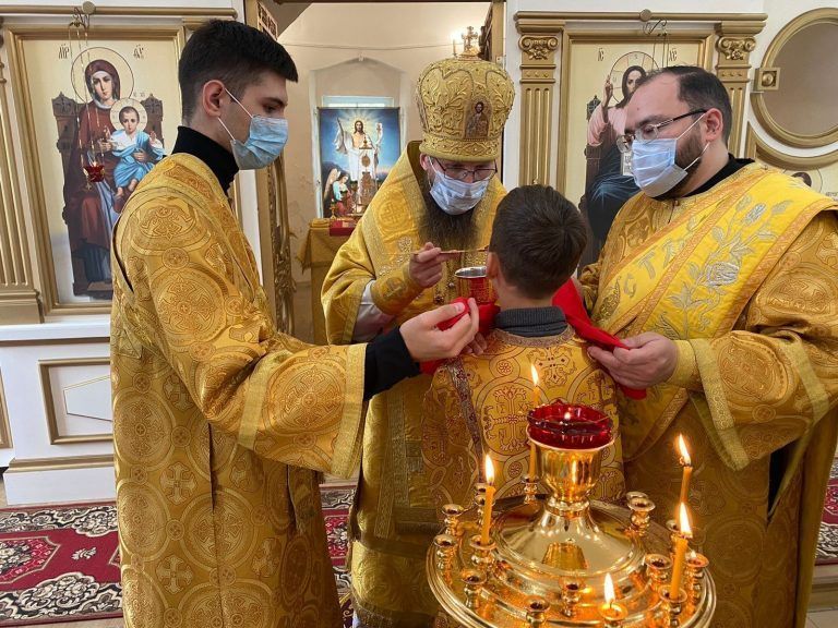 В храме Архистратига Михаила села Архангельского состоялось архиерейское богослужение