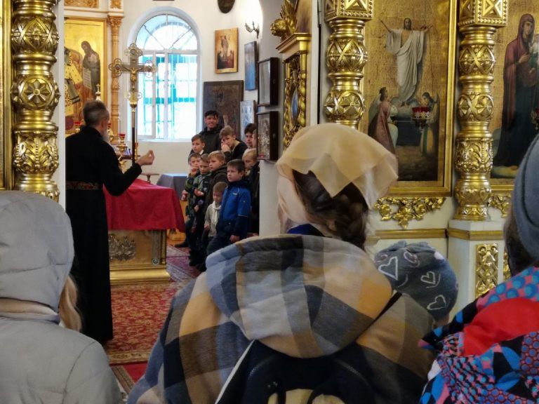 Воспитанники дружины «Череповец» причастились Святых Христовых Таин