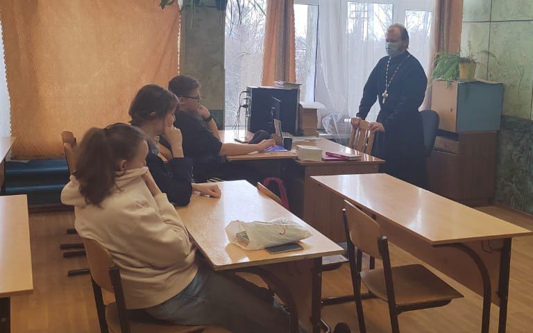 В Вологодском индустриально-транспортном техникуме продолжается цикл миссионерских бесед