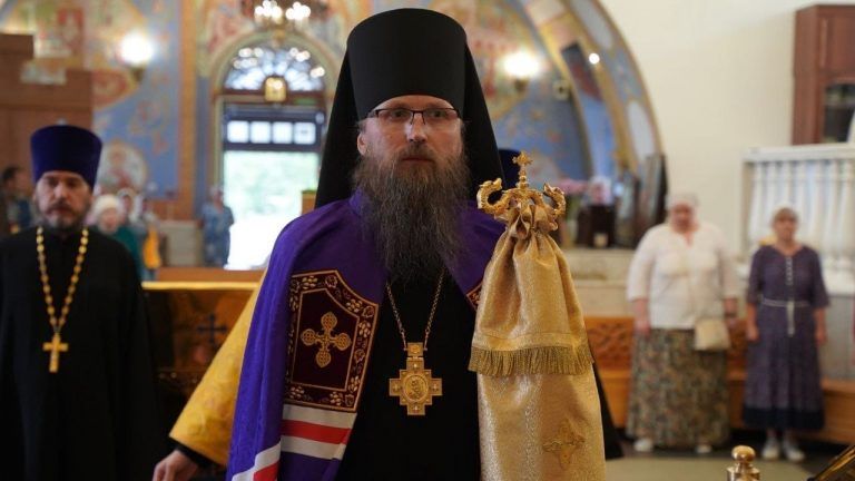 Накануне воскресного дня в храме Рождества Христова города Череповца состоялось архиерейское богослужение