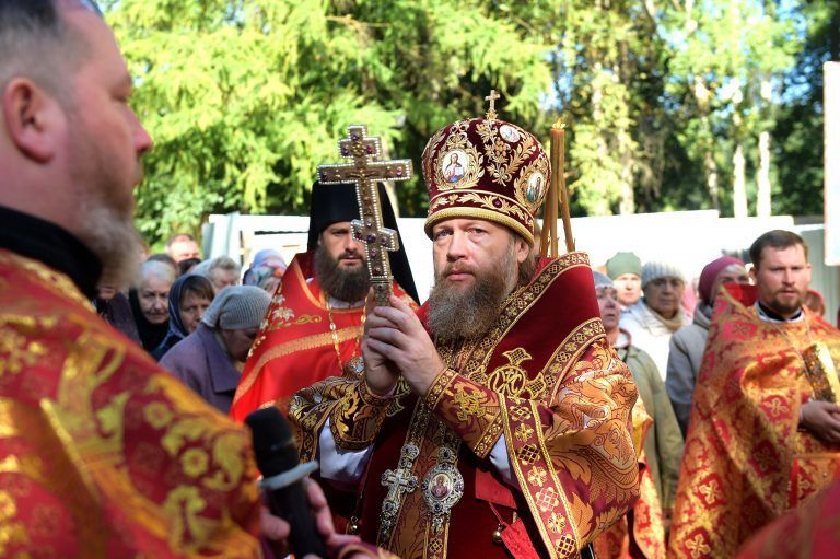 В престольный праздник в Иоанно-Предтеченском храме Вологды состоялось архиерейское богослужение