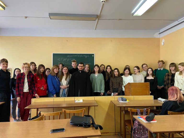 В Вологодском аграрно-экономическом колледже состоялась миссионерская встреча антисектантской направленности
