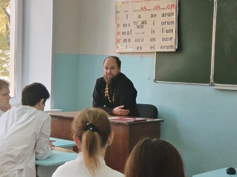 В Вологодском медицинском колледже проходят встречи миссионерской направленности