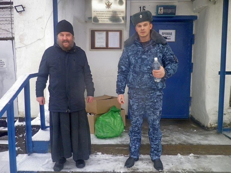 В попразднство Богоявления благочинный Белозерского округа посетил ИК- 5