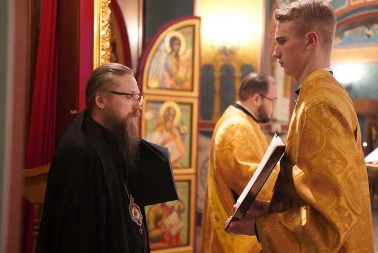 Епископ Игнатий совершил всенощное бдение в кафедральном соборе города Череповца