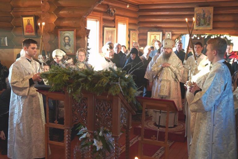 В Новолеушинском Иоанно-Предтеченском монастыре состоялось архиерейское богослужение