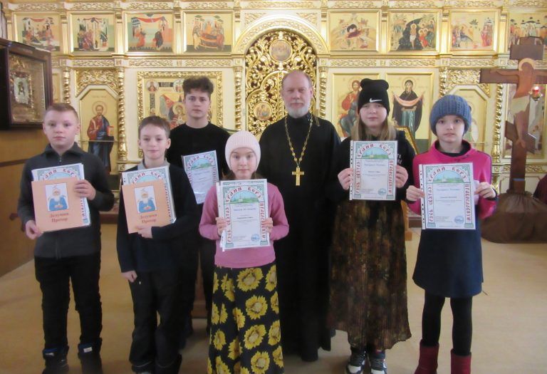 Ученики воскресной школы храма Покрова Пресвятой Богородицы на Козлене участвуют в олимпиаде по ОПК
