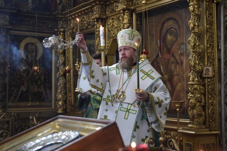 В праздник Сретения Господня митрополит Савва совершит богослужения в  Великом Устюге