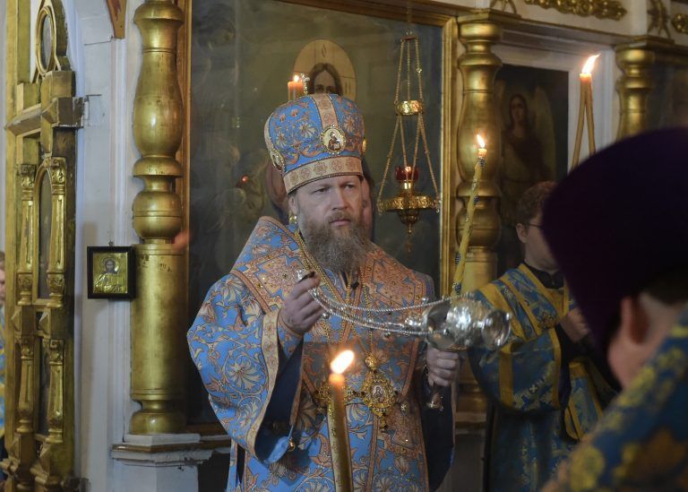 В канун праздника Сретения Господня глава Вологодской митрополии прибыл в Великий Устюг с архипастырским визитом