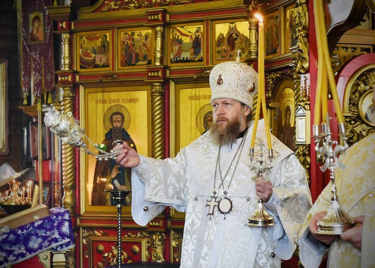 В Вознесенском храме города Сокола состоялось архиерейское богослужение