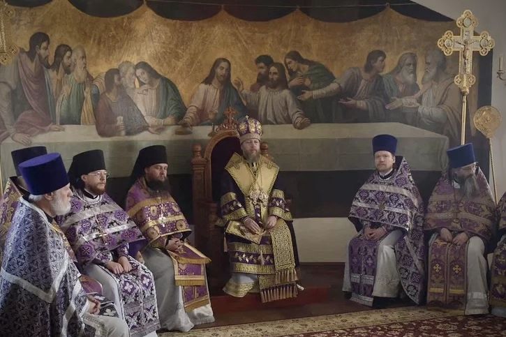 В Великий Четверток глава Вологодской митрополии совершил в Воскресенском кафедральном соборе Литургию и чин умовения ног