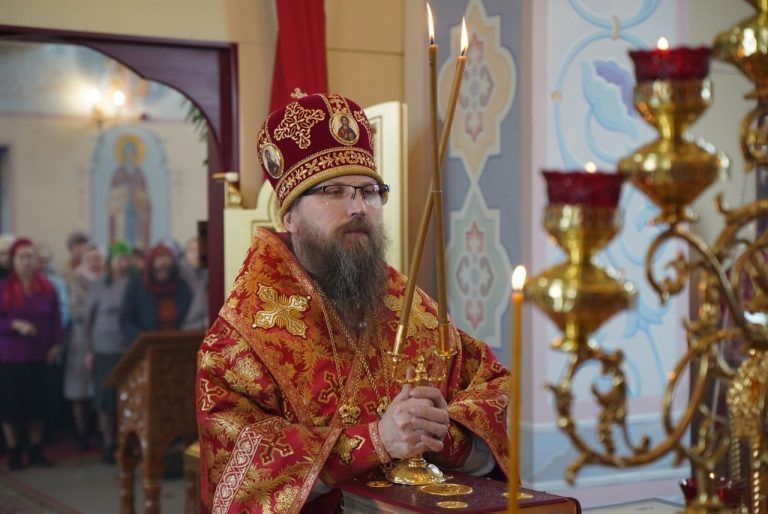 Епископ Игнатий совершил Литургию в домовой церкви храмового комплекса Святителя Николая Чудотворца города Череповца