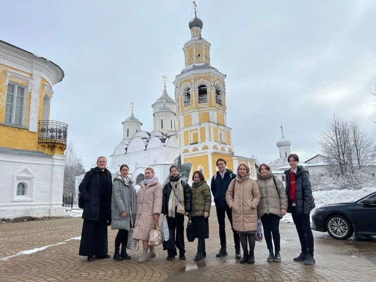 Епархиальный молодежный хор выступил в Вологде