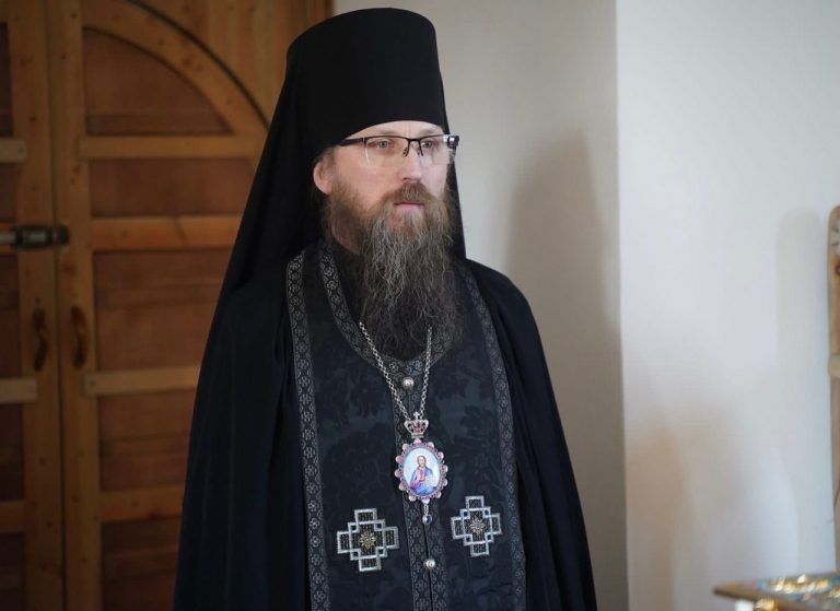 В Великий Четверток епископ Игнатий совершил богослужение в Филиппо-Ирапской обители