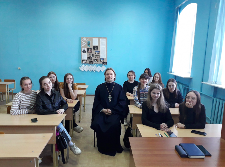 Миссионерские встречи продолжаются в Вологодском педагогическом колледже