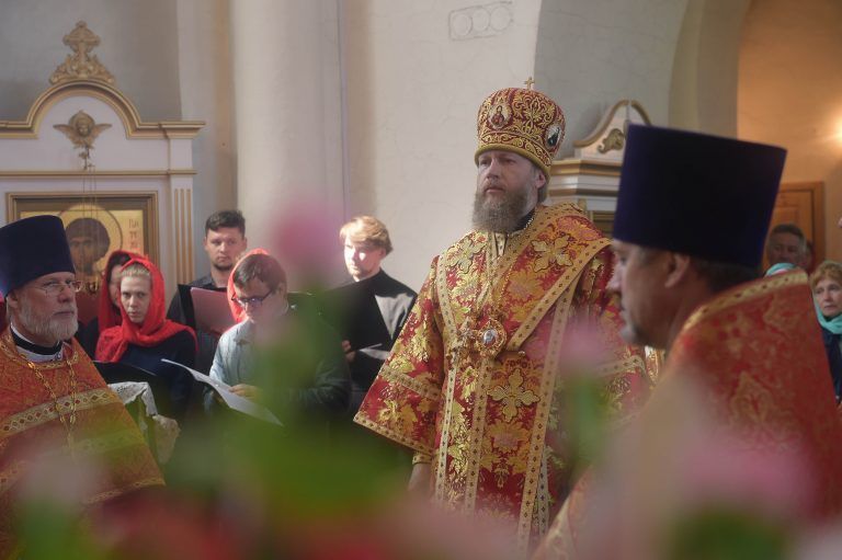 «Радуйся, святителю Игнатие, покаяния и молитвы делателю и учителю преизрядный!»