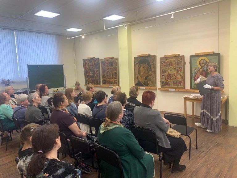 В Выставочном зале Череповца прошло мероприятие, посвященное святителю Николаю Чудотворцу