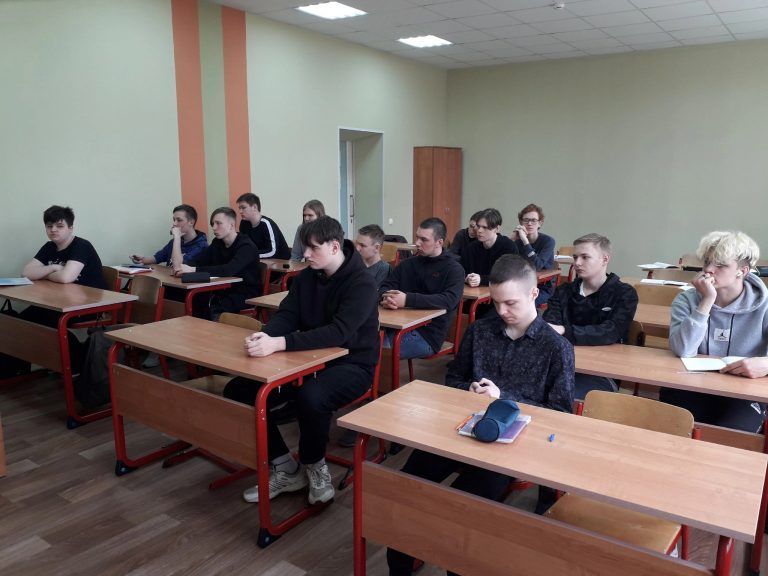 Миссионерские встречи продолжаются в Вологодском колледже связи