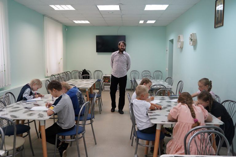 В Центре творческого развития для детей и молодёжи «Синергия» продолжаются творческие занятия