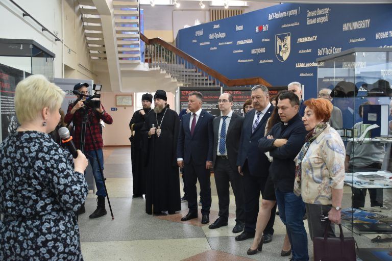 Митрополит Савва принял участие в открытии выставки «Обыкновенный нацизм»