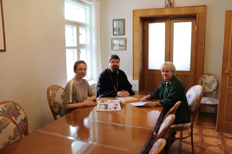 Состоялась встреча директора Фонда «Наследие Русского Севера» с директором Духовно-просветительского центра «Северная Фиваида» Тихомировой Надеждой Михайловной