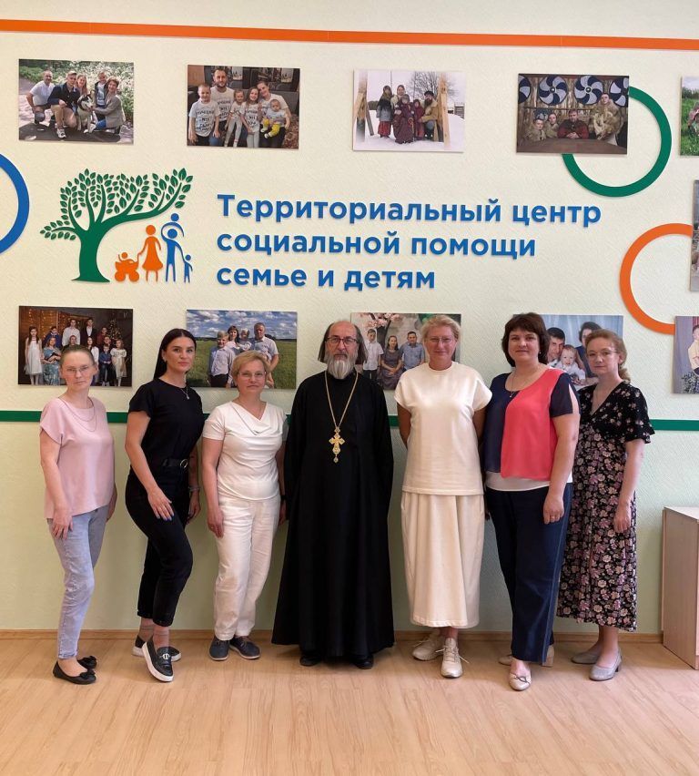Руководитель социального отдела Вологодской епархии принял участие в заседании организационного комитета по подведению итогов областного конкурса «Многодетная семья – будущее Вологодчины»