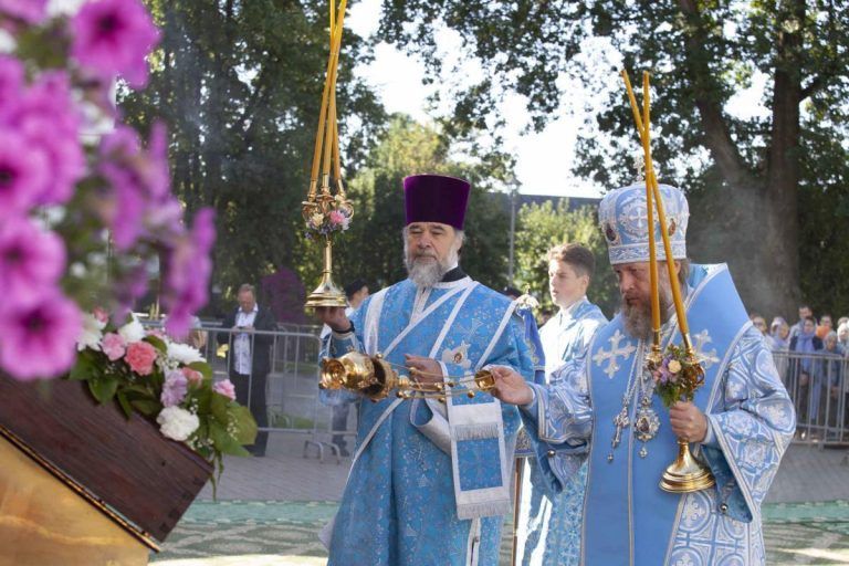 Память Толгской иконы Божией Матери отпраздновали в Толгском монастыре