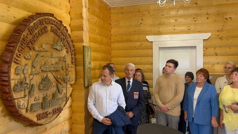 Музей «Чайный домик» в Мяксе сегодня принял первых посетителей