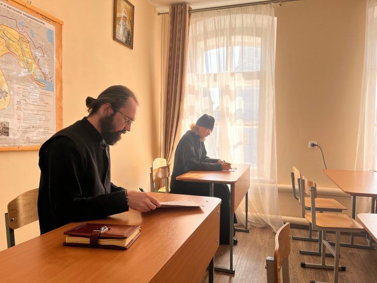 В семинарии прошло первое в новом учебном году собрание индивидуальных наставников