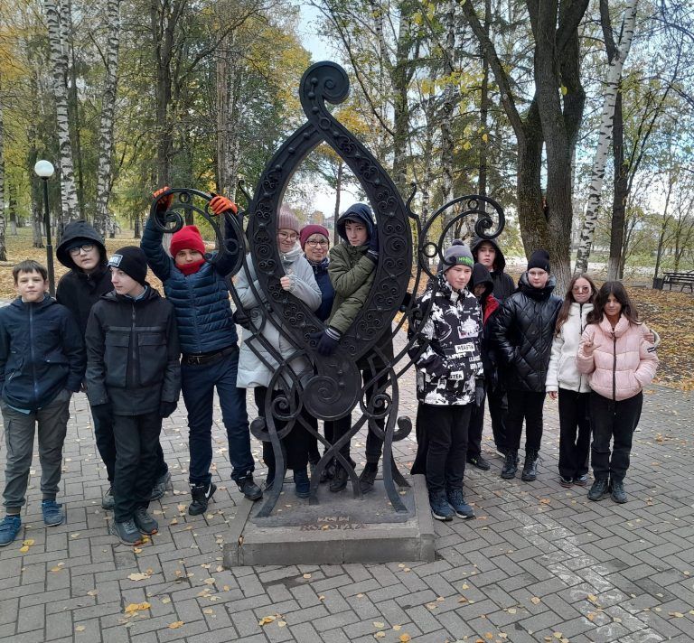Цикл просветительских экскурсий для школьников, изучающих предметы «Основы православной культуры», «ОДНКР», «Истоки» стартовал в Вологде