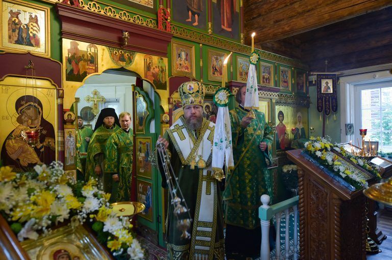 «Поминай нас, Сергие, чтущих память твою…»