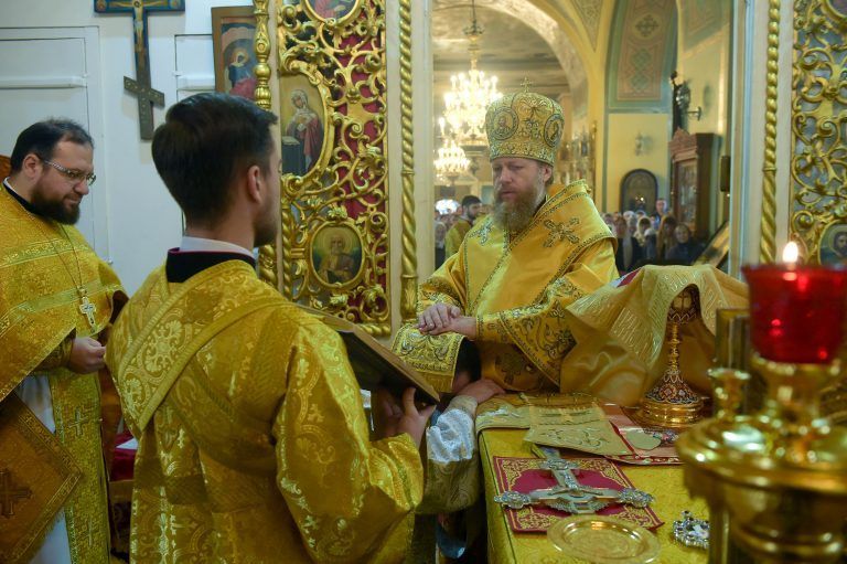 «Просветишася всяческая Воскресением Твоим, Господи…»