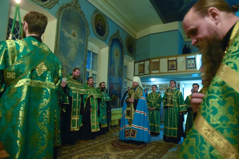 В Лазаревском храме города Вологды совершено соборное пение акафиста праведному Александру Баданину