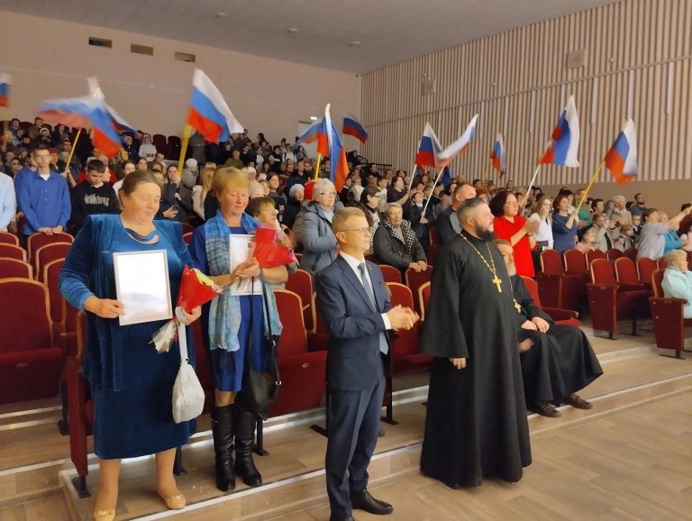 Заместитель благочинного Вологодского Северо-Западного округа принял участие в торжествах по случаю Дня Народного Единства в поселке Федотово