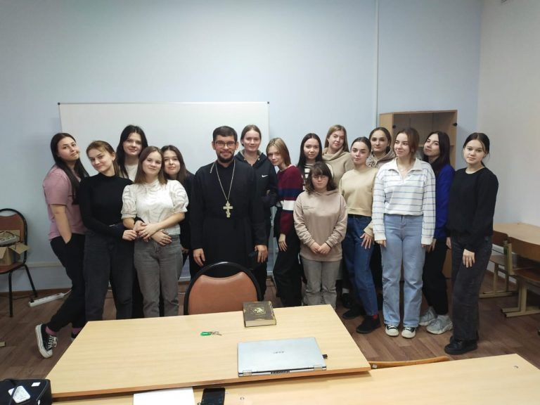 Миссионерские встречи продолжаются в Вологодском педагогическом колледже