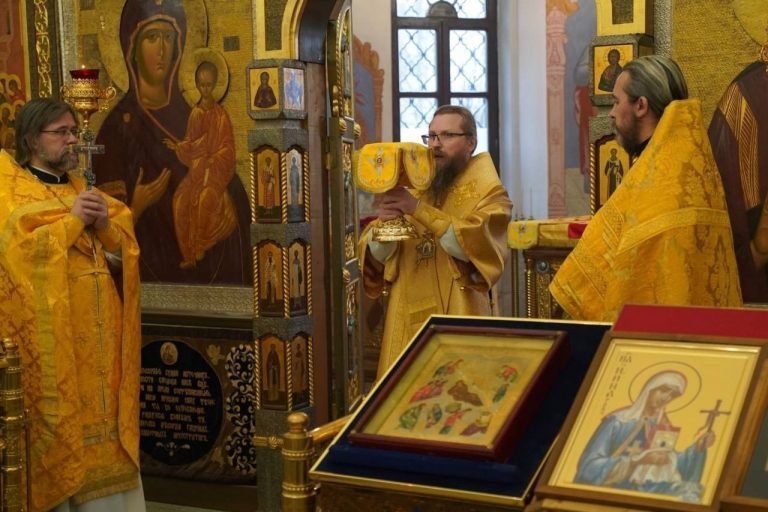 Для педагогов Череповца состоялась очередная миссионерская Литургия