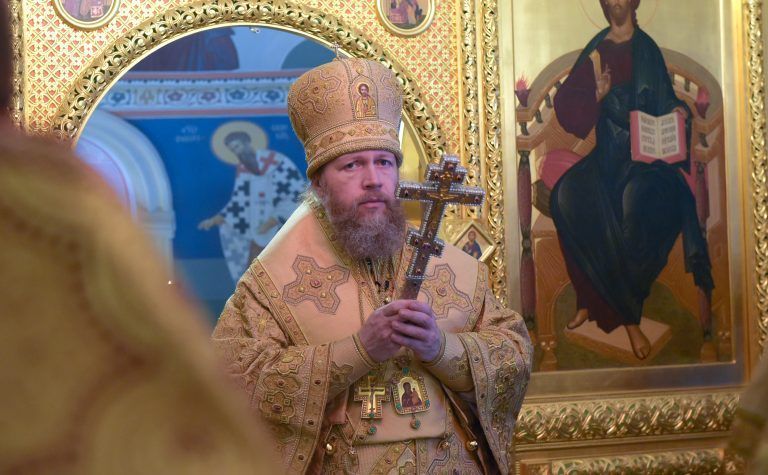 «Величаем тя, святителю отче Николае, и чтим святую память твою …»