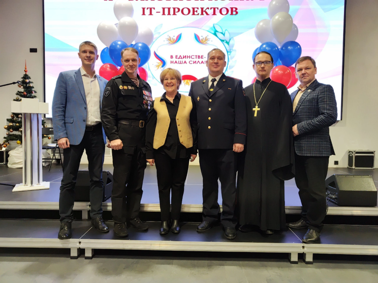 Духовник молодёжи Вологодской митрополии обратился с приветственным словом к участникам областного молодежного конкурса