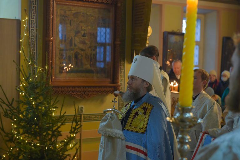 «…Христос явися во Иордане освятити воды»