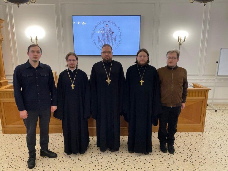 В рамках Рождественских чтений прошла встреча председателя учебного комитета с представителями администрации духовных академий и семинарий
