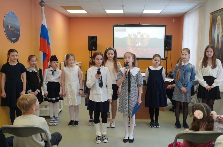 В Центре «Синергия» прошло праздничное мероприятие, посвящённое Дню защитника Отечества