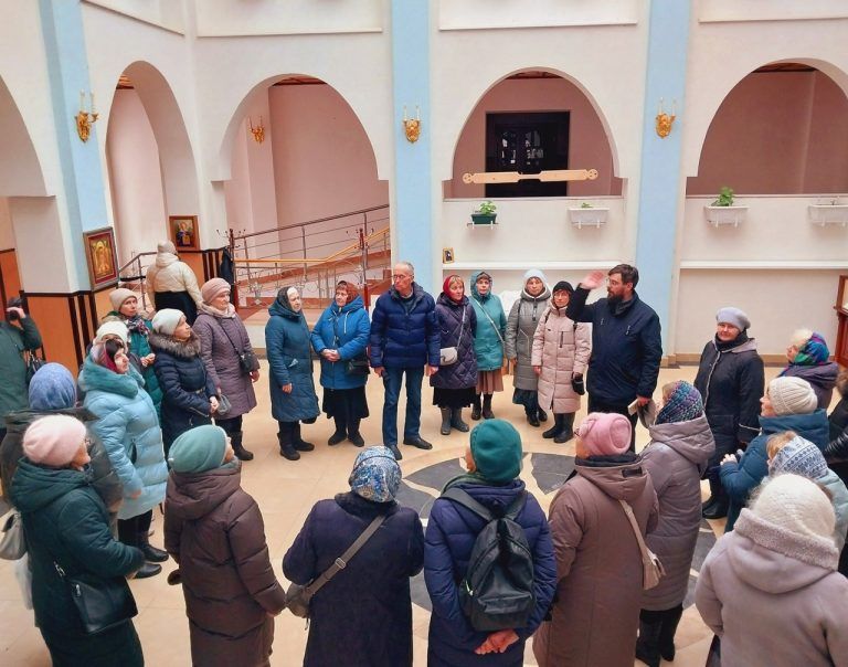 Паломники из Верховажья посетили Оптину Пустынь