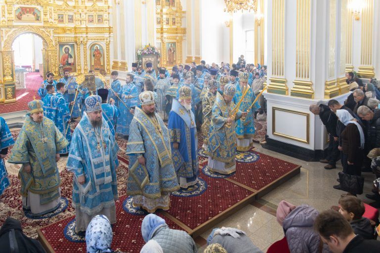 В Костроме состоялось торжественное празднование Феодоровской иконе Божией Матери