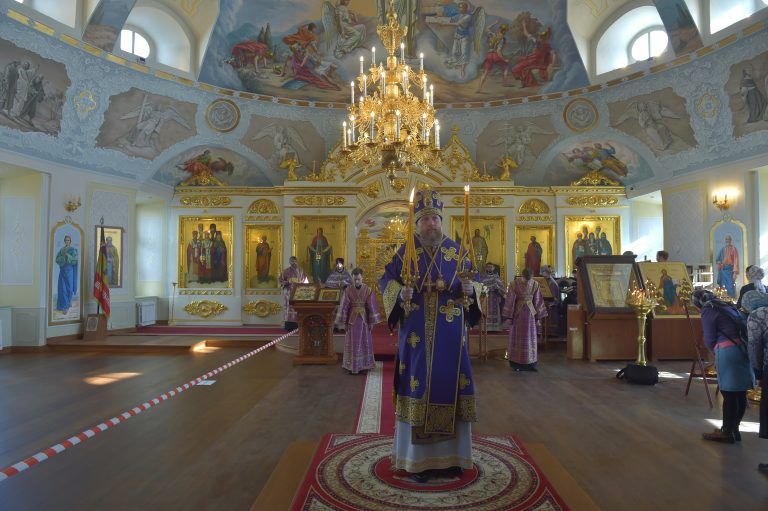 «Пустынный житель и телеси ангел, и чудотворец явился еси, богоносе отче наш Иоанне…»
