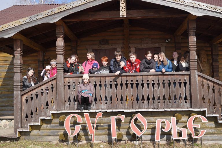 Воспитанники Отделения при Вологодской духовной семинарии и Центра «Синергия» совершили путешествие по Кирилловской земле